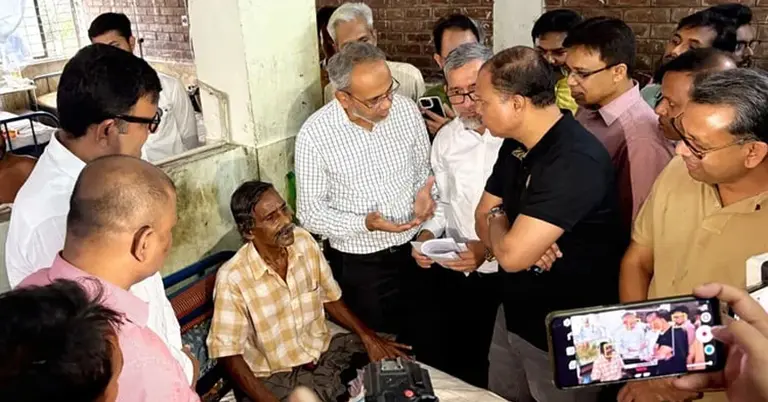 নিজাম উদ্দিনের সঙ্গে বিএনপির নেতাকর্মীরা